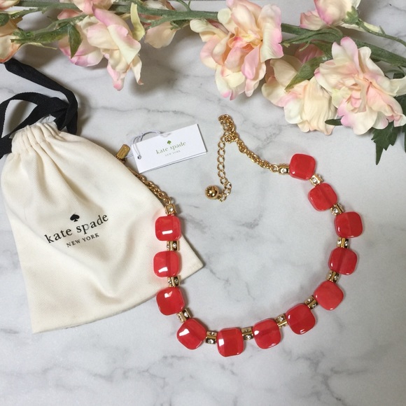kate spade Jewelry - KATE SPADE NWT Chunky Coral Red Gemstone Necklace